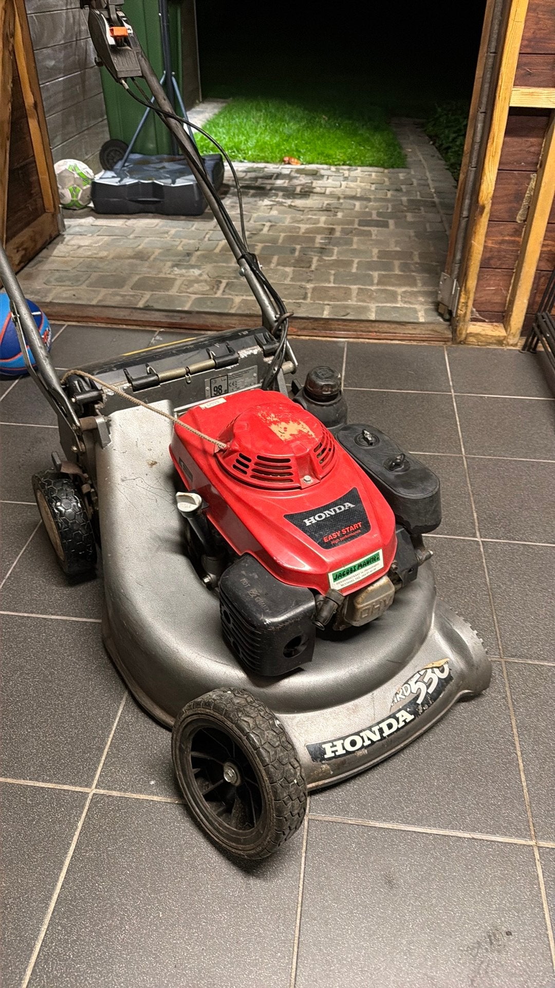 Honda HRD 536 chassis  à vendre, Jardin & Terrasse, Tondeuse rotative, Tondeuses à gazon à essence, Utilisé, Bac de ramassage