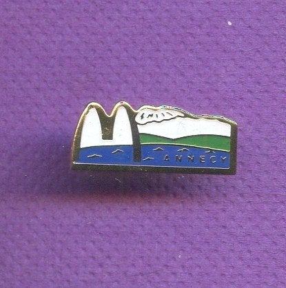 pins mc donad's annecy a333, Envoi, Comme neuf, Marque, Insigne ou Pin's