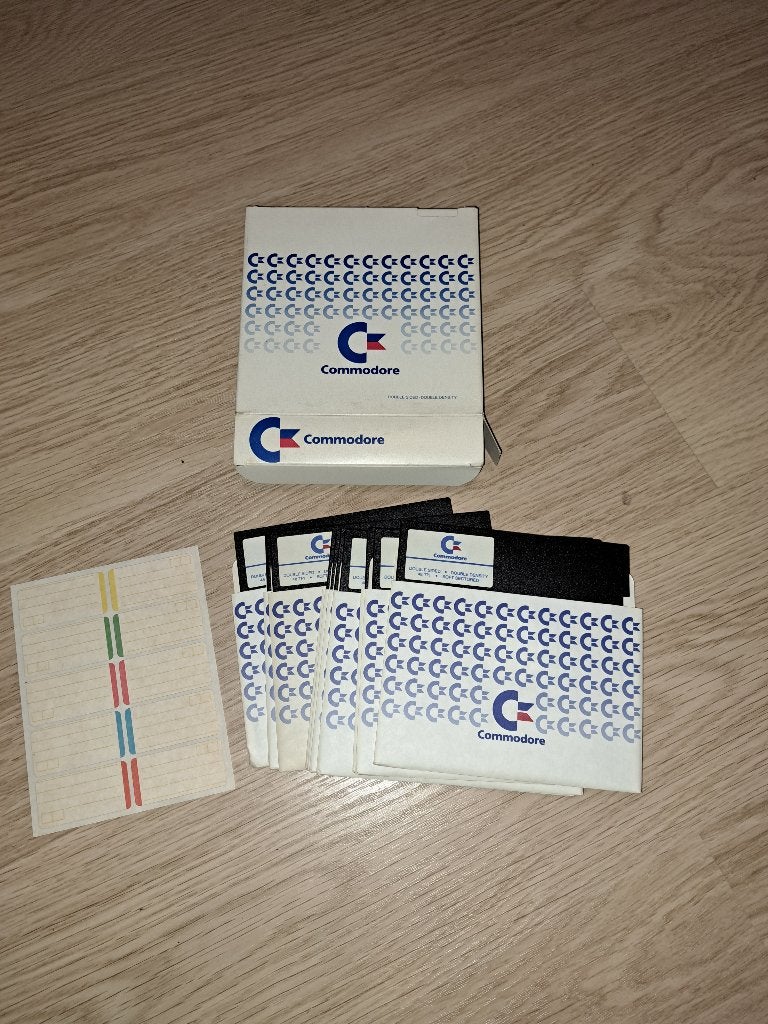 5 1/4 inch disk Commodore in doosje, Computers en Software, Ophalen of Verzenden