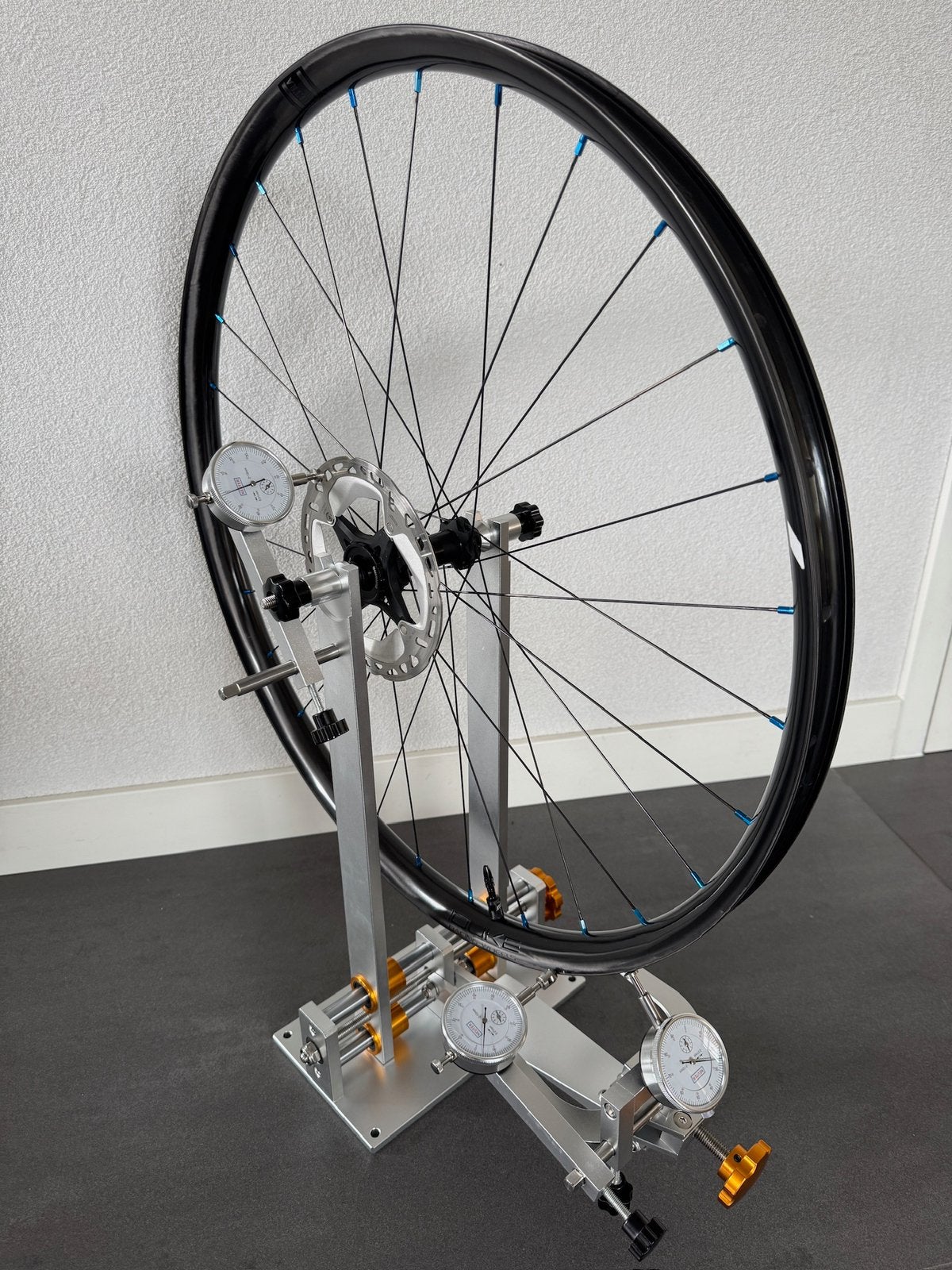 Wielrichter, wielcentreer standaard. Wielbouw gereedschap., Ophalen of Verzenden, Nieuw, Wielgereedschap