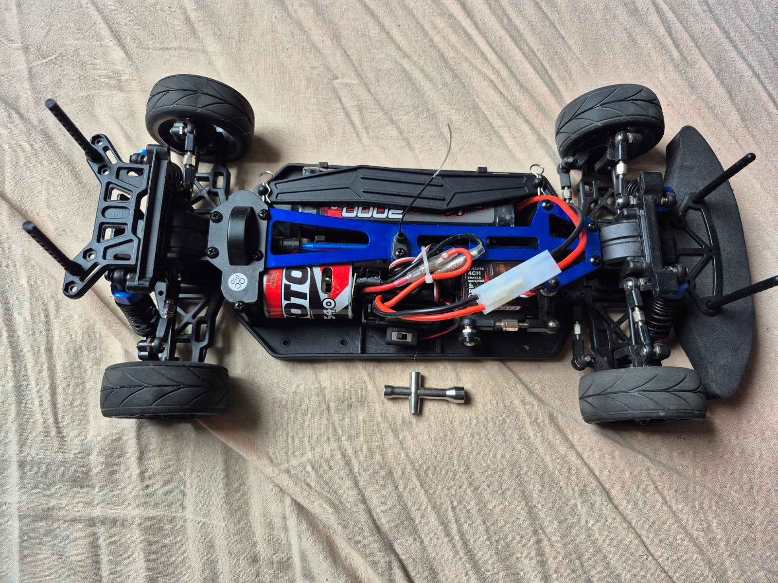 Himoto rc race/drift auto, Ophalen of Verzenden, Zo goed als nieuw