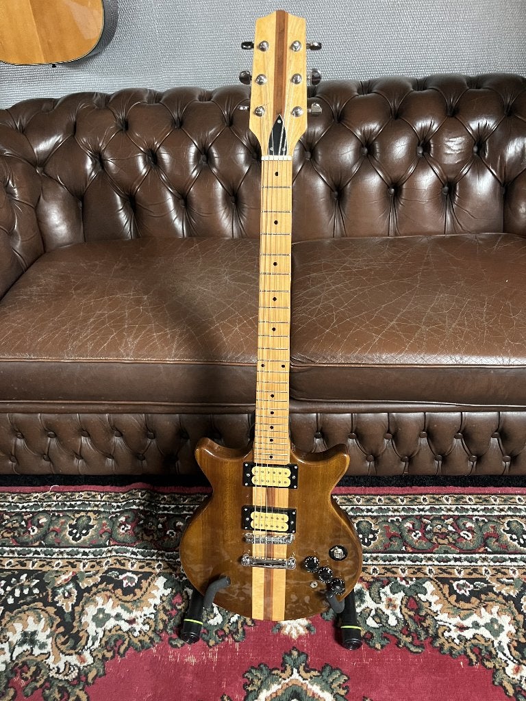 Gitaar Arirang LC-6, Musique & Instruments, Instruments à corde | Guitares | Électriques, Enlèvement, Utilisé, Solid body