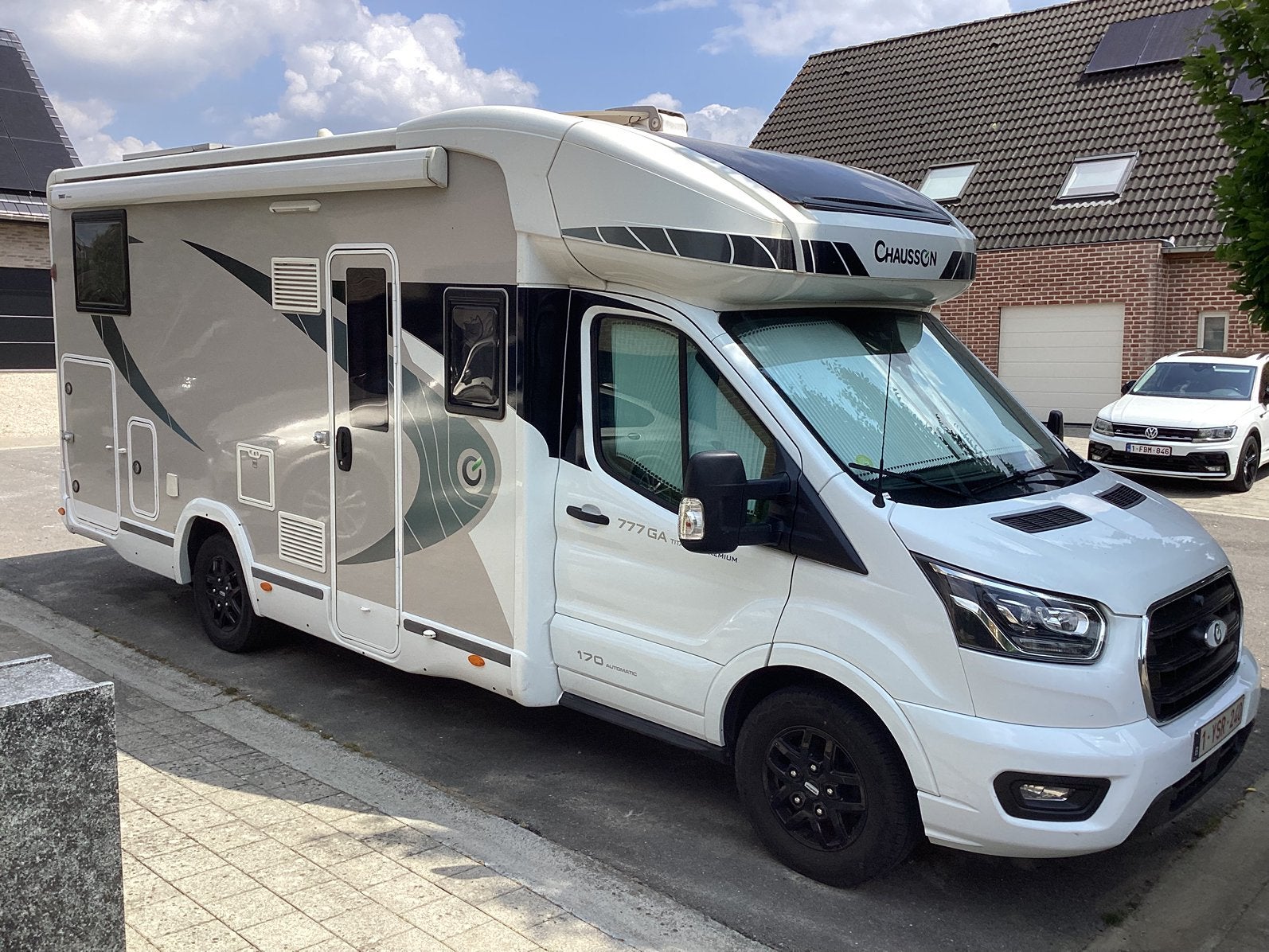 Mobil-home Chausson Titanium Premium, Jusqu'à 4, Siège standard, Toilette à cassette, Ford