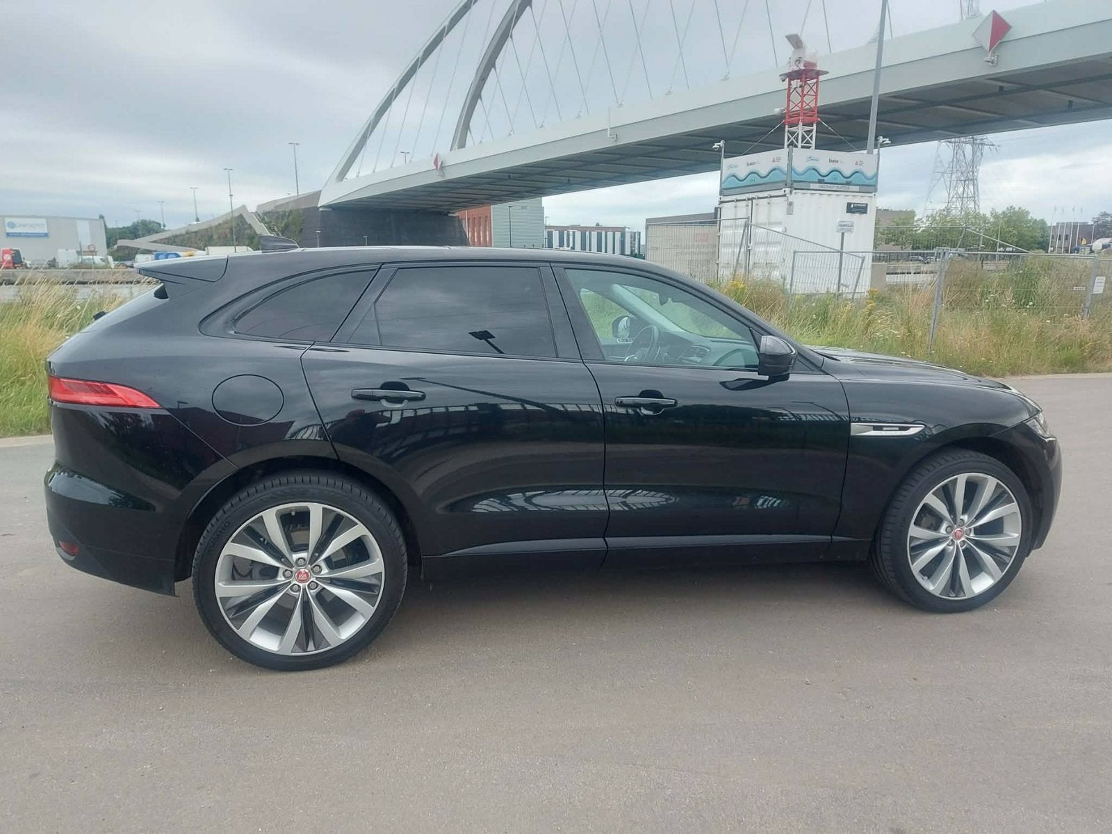 Jaguar f-pace  2018  2.0 diesel euro 6, Auto's, Automaat, Zwart, Leder, Lichtsensor