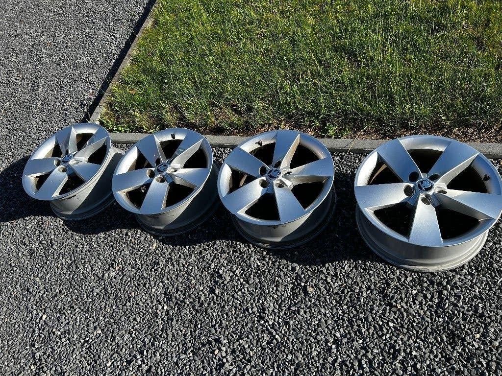 Originele 17” Skoda Velgen, Ophalen, Gebruikt, Velg(en), 17 inch