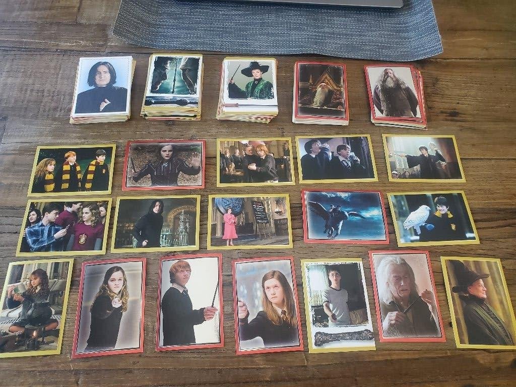 Lot de 250.stickers panini harry Potter faire offre non grat, Collections, Harry Potter, Enlèvement ou Envoi, Comme neuf