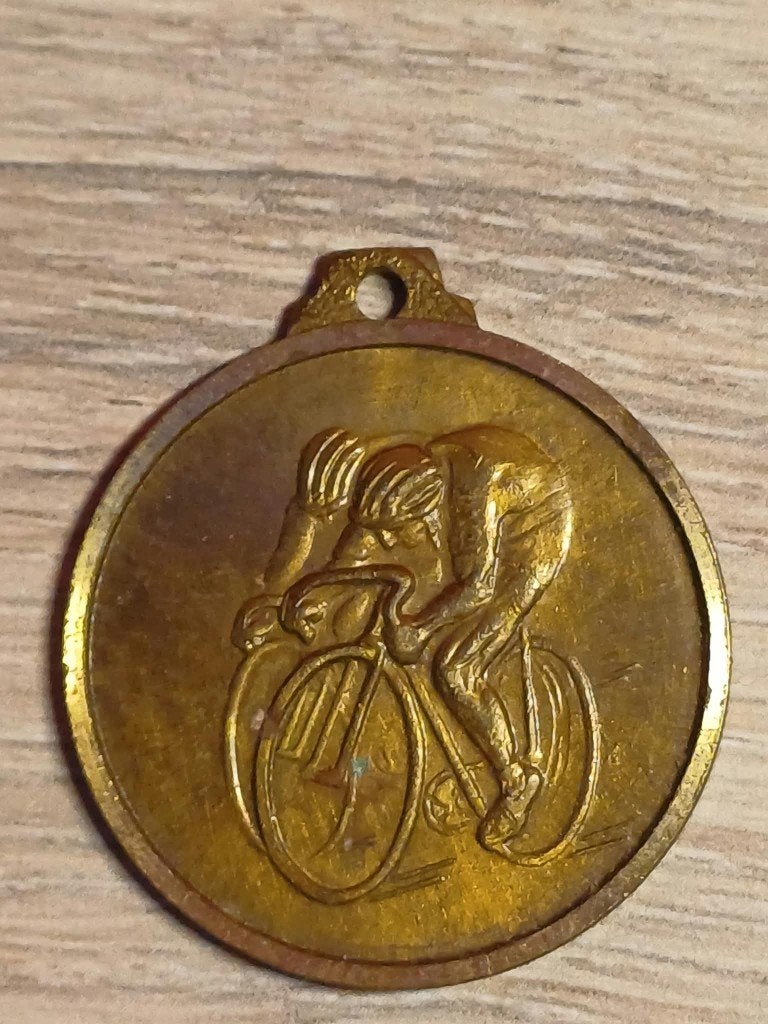 Médaille ancienne cyclisme UFOLEP 13 - Bouches-du-Rhône -, Envoi
