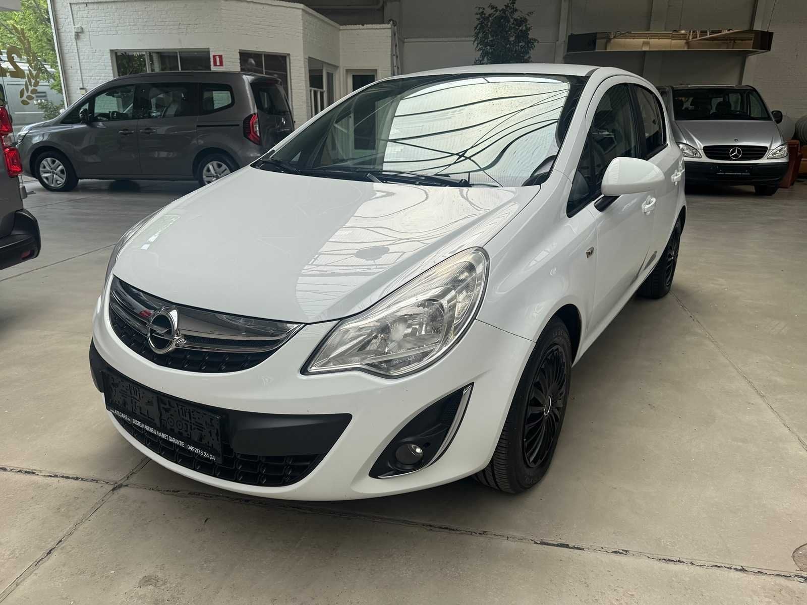 Opel Corsa 2012 - 80716 km, Autos, Opel, Euro 5, Achat, Entreprise, Boîte manuelle