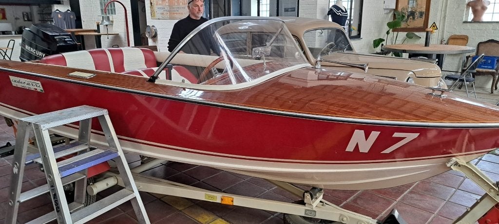 BATEAU CADENAZZI « LENNO » — 1970, Sports nautiques & Bateaux, Speedboat, Comme neuf, Autres marques, Essence, Moins de 70 ch