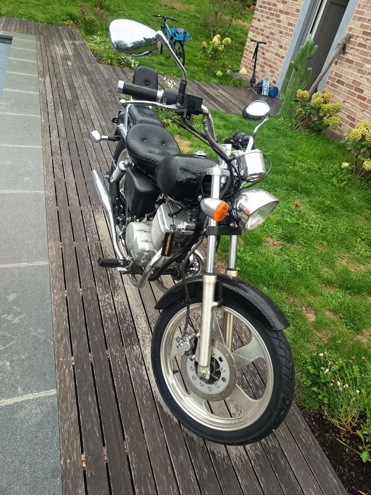 Moto Régal Raptor 150cc, Particulier