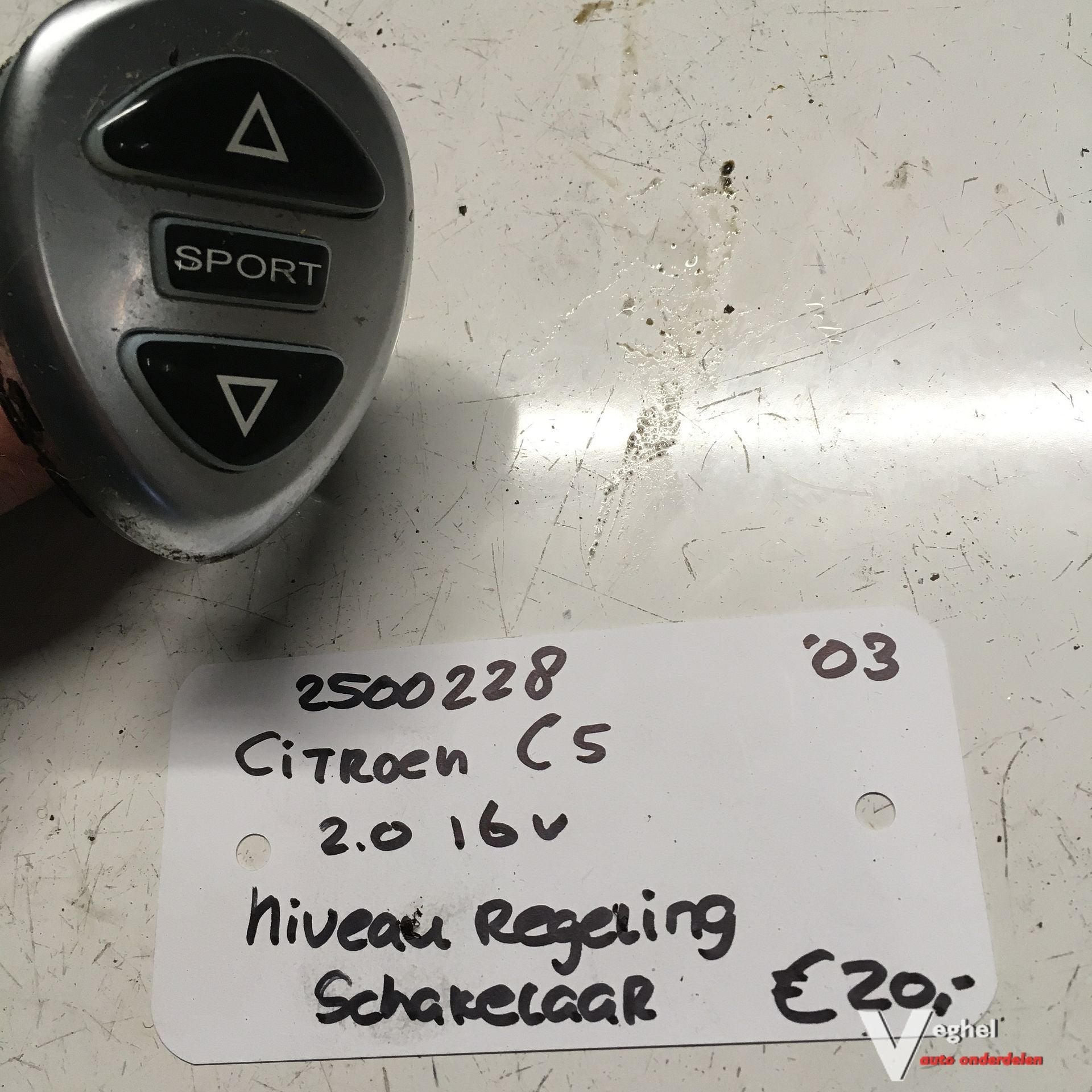 Citroen C5 Hatchback 2.0 16v 2003 2500228  Niveauregelingsch, Gebruikt, -, -, Ophalen of Verzenden
