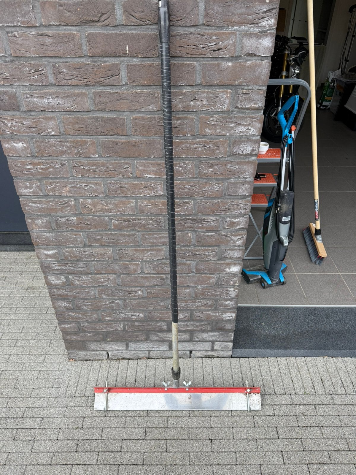 Egalisatie hulp, Doe-het-zelf en Bouw, Ophalen, Zo goed als nieuw