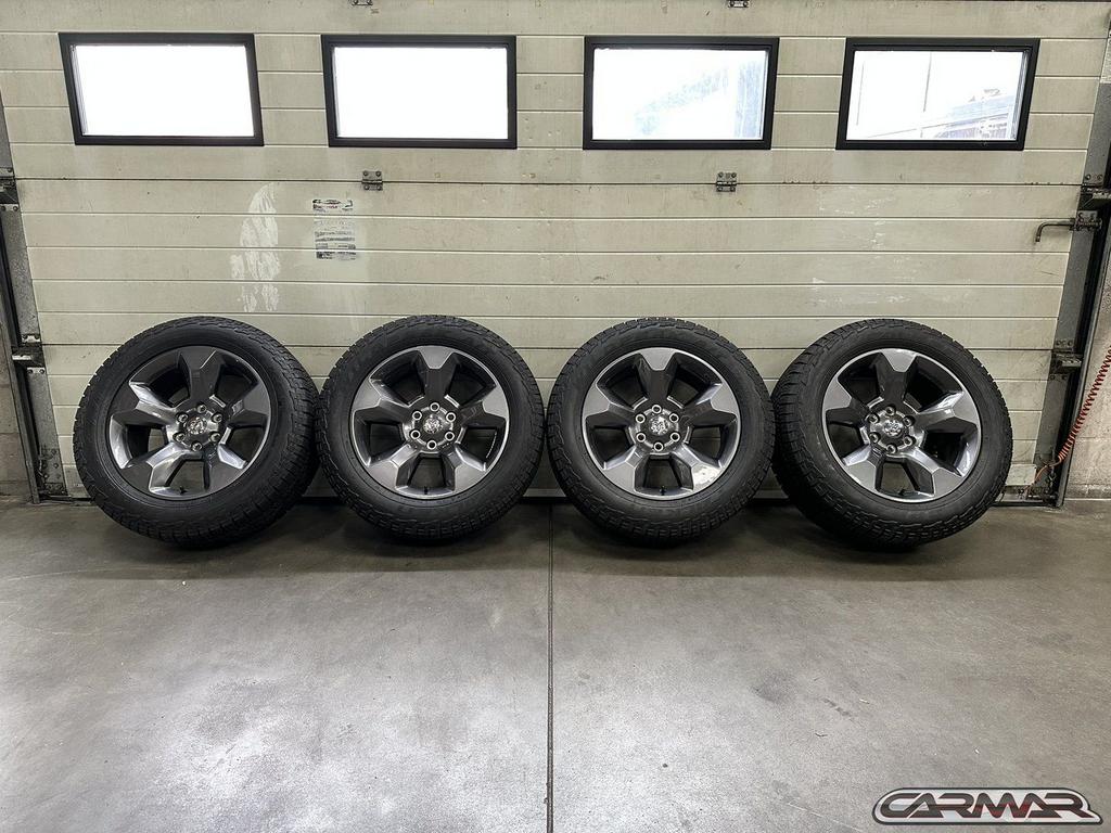 VERKOCHT  20" Originele Dodge Ram wielen | Falken Wildpeak |, Auto-onderdelen, Gebruikt, -, 275 mm, -