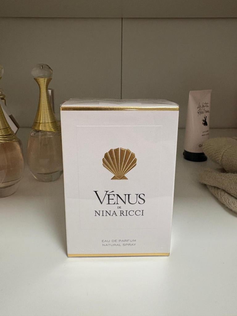 Nieuw! ongeopend! Venus Nina Ricci 30ml eau de parfum, Handtassen en Accessoires, Uiterlijk | Parfum, Ophalen