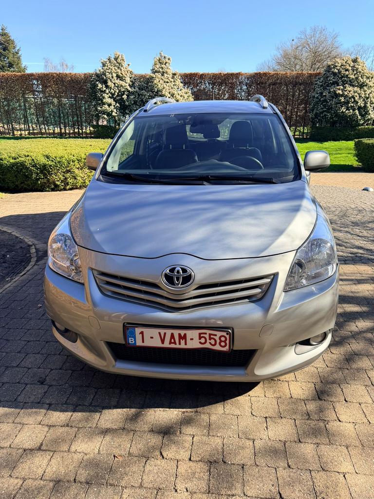 Grijze Toyota Verso, Auto's, Euro 5, Monovolume, Parkeersensor, Leder en Stof