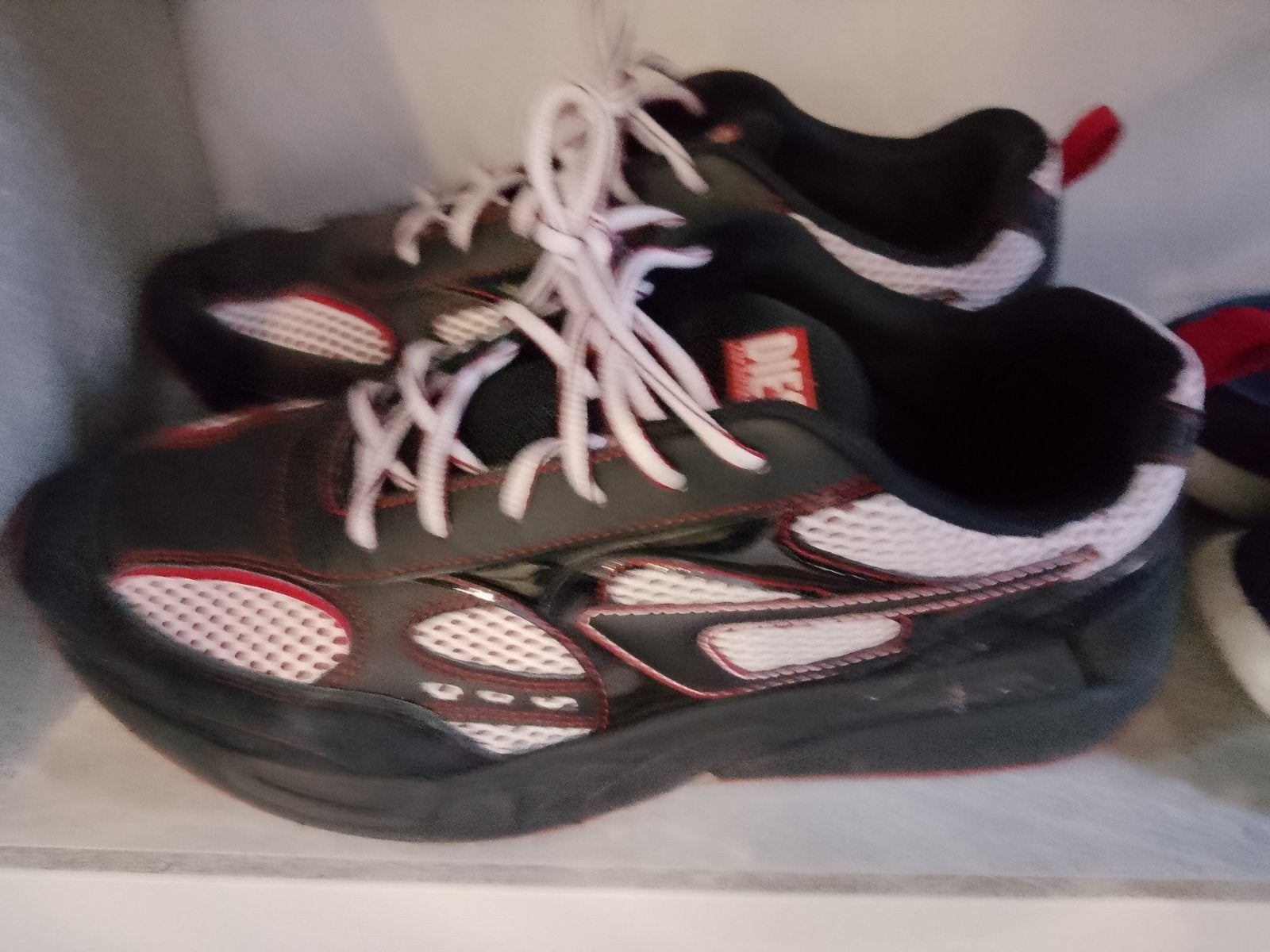 Originele merksneakers van het merk Diesel, zeer weinig gedr, Ophalen of Verzenden