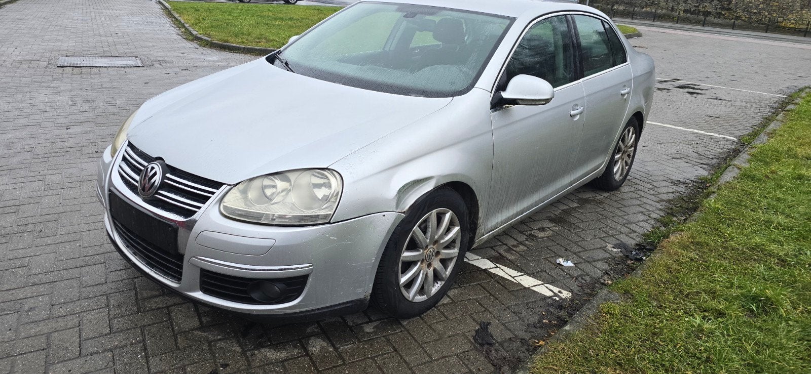 VOLKSWAGEN JETTA 1900TDI PRIX EXPORT MARCHAND, Autos, Argent ou Gris, Achat, 4 portes, Entreprise