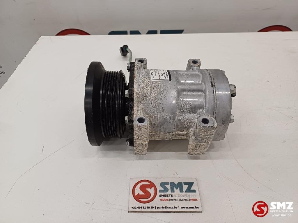 Refrigerant compressor Caterpillar, Zakelijke goederen