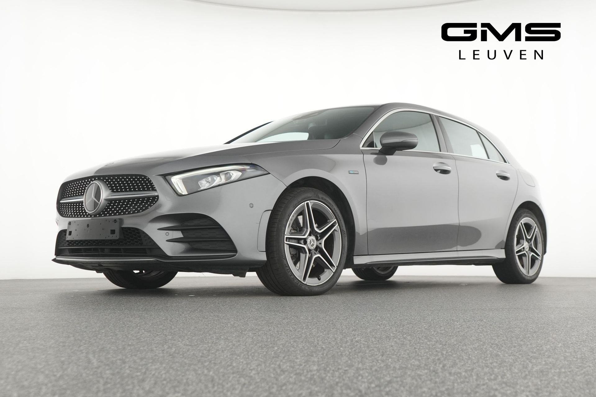 Mercedes-Benz A-klasse A 250e AMG Line, Auto's, Gebruikt, 4 cilinders, Leder en Stof, Bedrijf