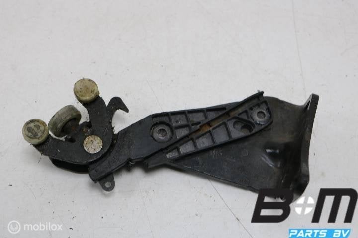 Rollengeleiding voor schuifdeur L VW Trans. T5 7H0843397AC, Utilisé