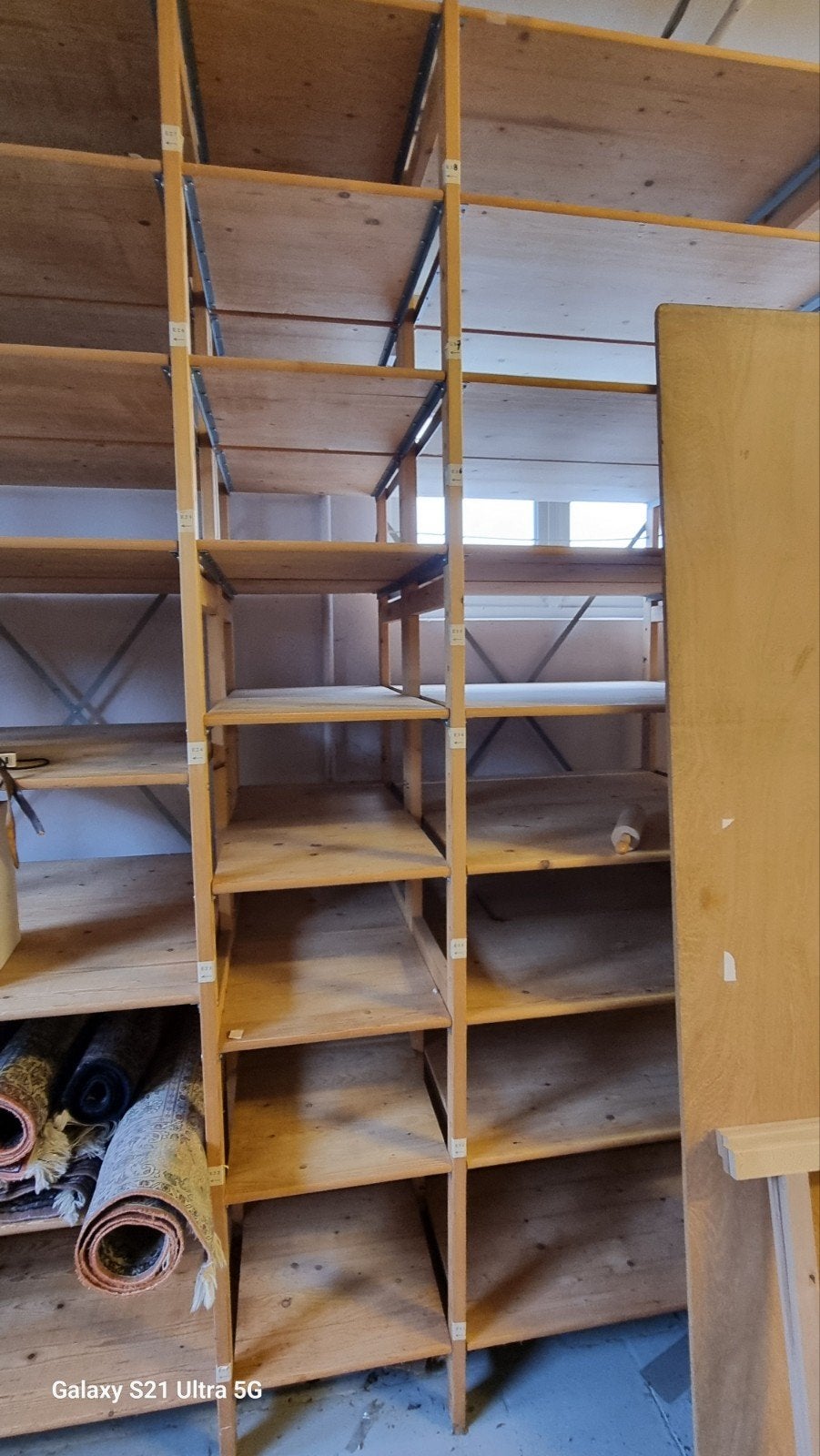 rayonnages d'entrepôt modulaires professionnels en bois., Enlèvement