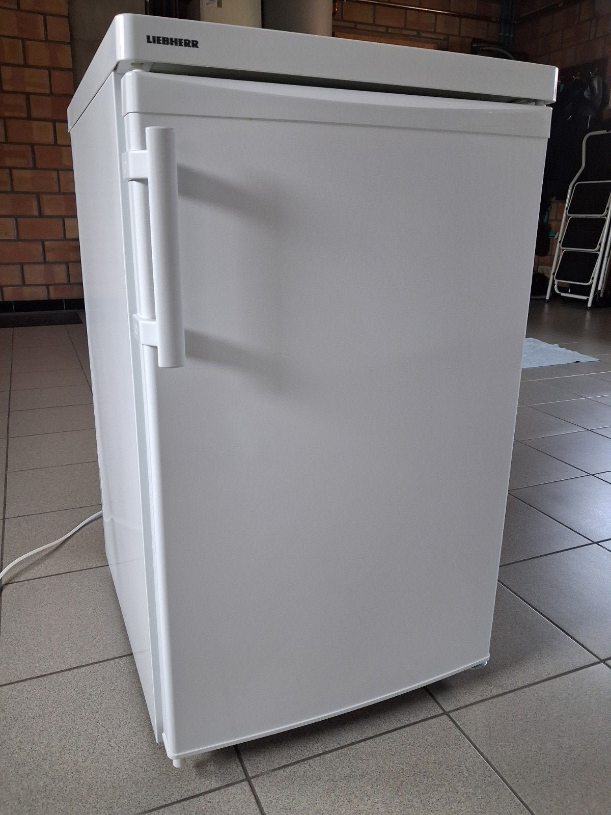 Liebherr T1410 koelkast 136L. Zeer goede en nette staat!, Elektronische apparatuur, 100 tot 150 liter, Ophalen, Zonder vriesvak