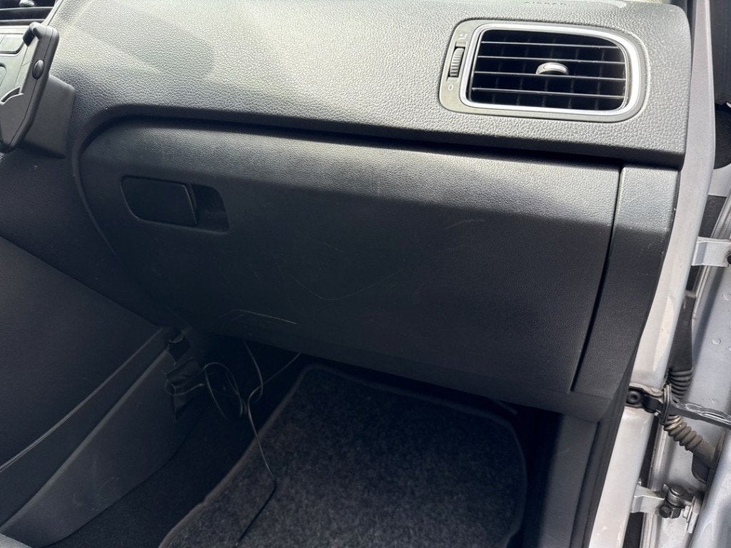 COMPARTIMENT A GANTS Volkswagen Polo V (6R) (|6R1857101L|), Volkswagen, Volkswagen AG, Utilisé, Kundenbetreuung@volkswagen.de