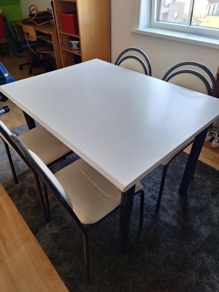 Keukentafel en 4 stoelen, Huis en Inrichting, Tafels | Eettafels, Ophalen