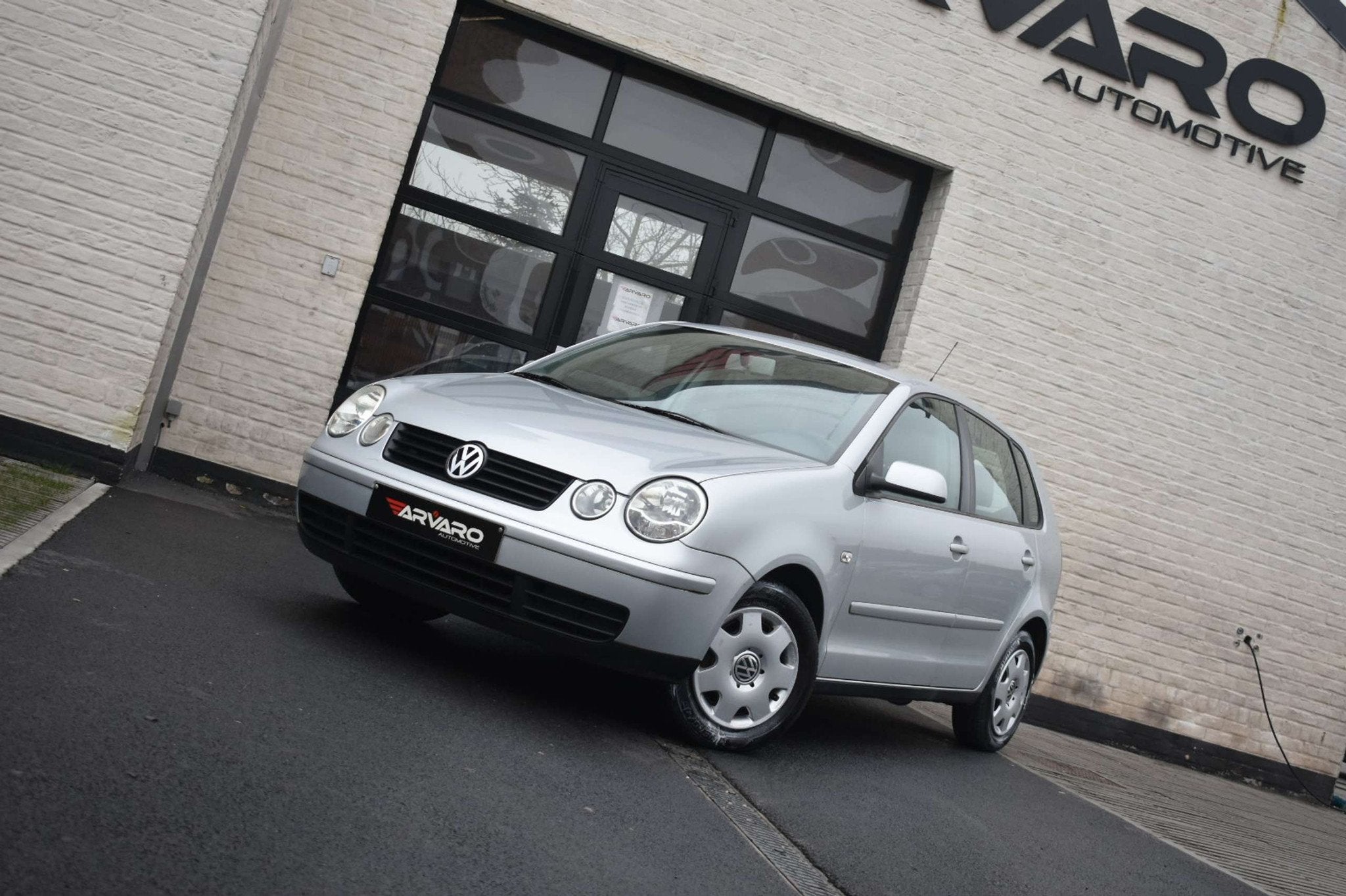 Volkswagen Polo 1.2i Comfortline / Airco / Garantie, Autos, Argent ou Gris, Entreprise, Boîte manuelle, Noir