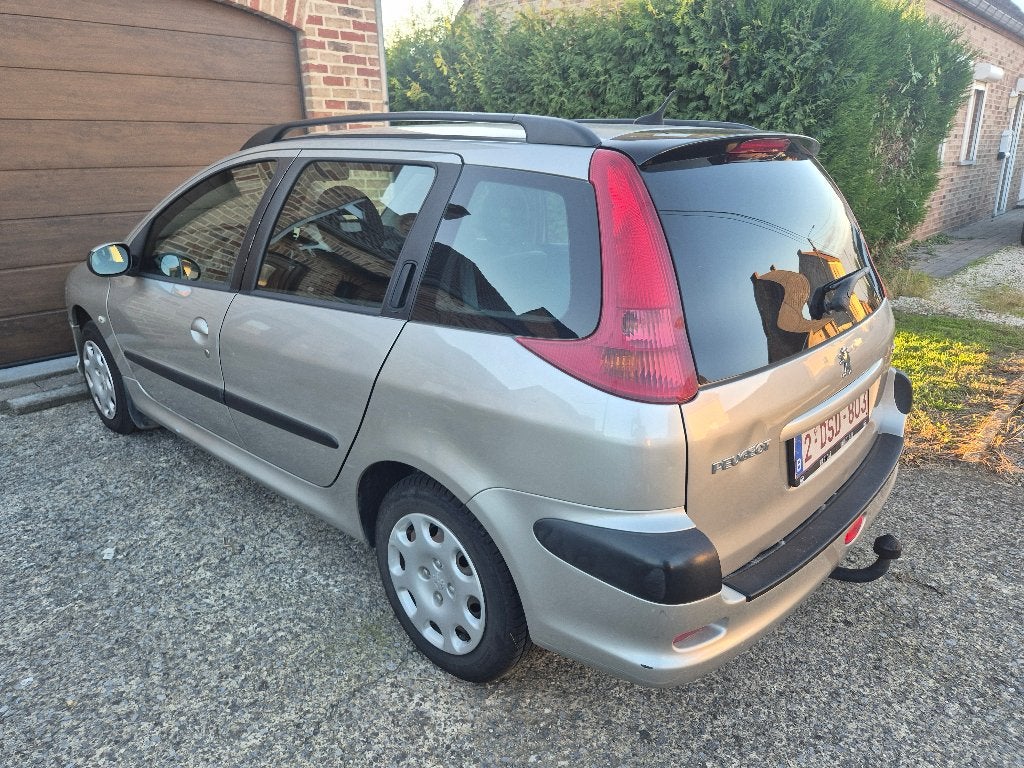 PEUGEOT 206 SW 145000KM 1.4 HDI, Auto's, Beige, 5 deurs, Particulier, Te koop