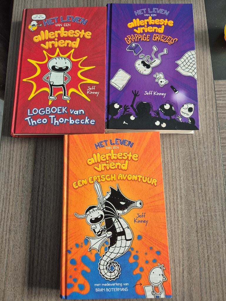 Boeken 'Het leven van een allerbeste vriend' - Jeff Kinney, Ophalen of Verzenden, Gelezen, Fictie