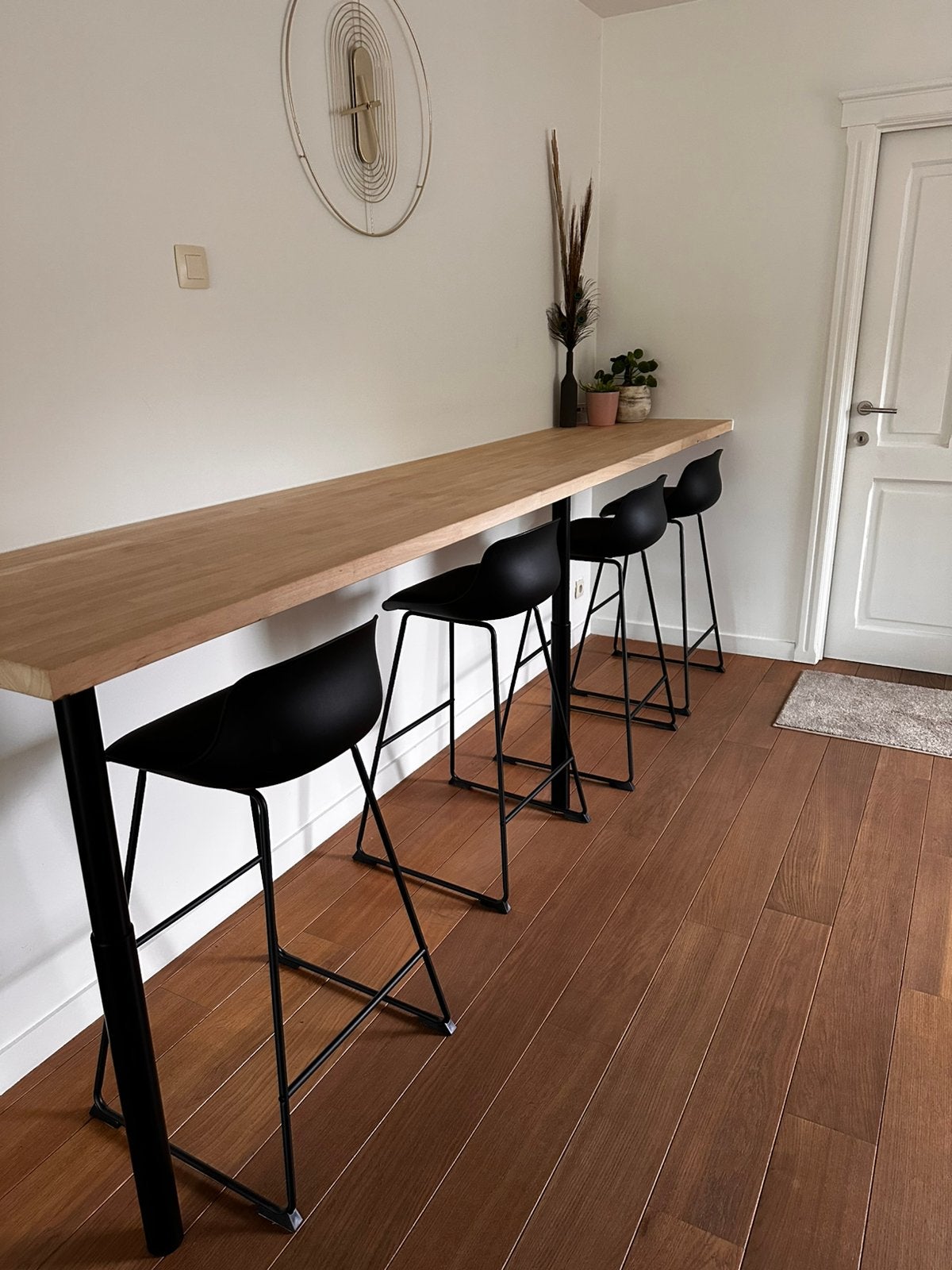 Hoge zwarte barkruk -  stoelen, Ophalen, Zo goed als nieuw
