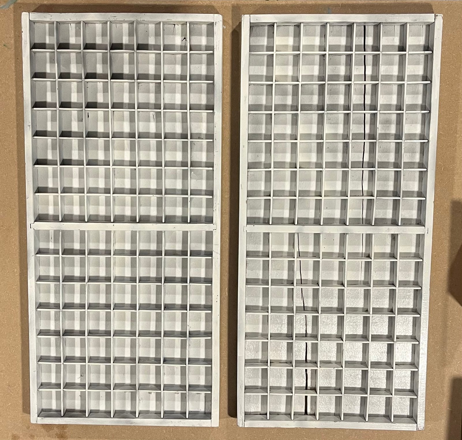 2 letterbakken wit, Ophalen