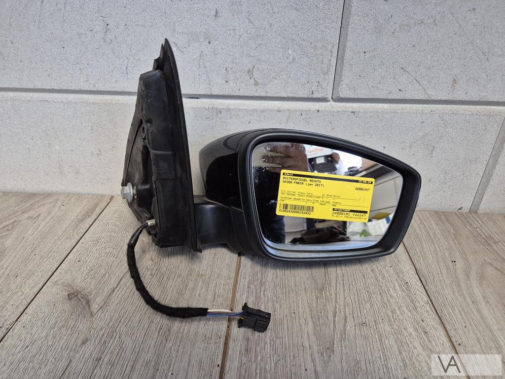 Skoda Fabia 2014 - 2020 spiegel rechts 6 draden zwart €50, Gebruikt, -, -, Ophalen of Verzenden