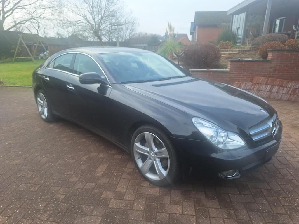Mercedes CLS 320 3.0 cdi !!!Klaar om in te schrijven!!!, Auto's, Mercedes-Benz, Automaat, Achterwielaandrijving, Zwart, Automatische klimaatregeling