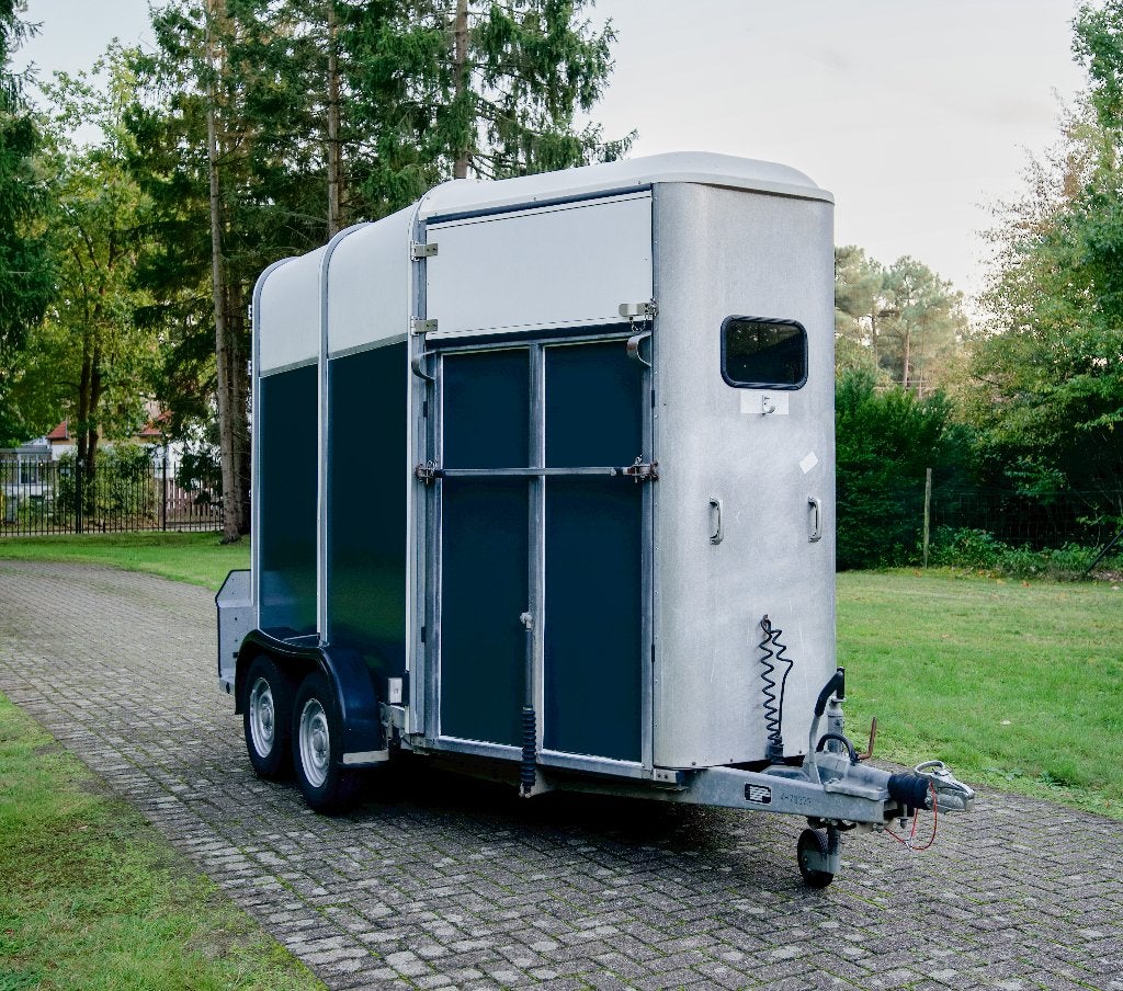 Ifor Williams paardentrailer HB505R/1 (2004), Ophalen, Gebruikt, Aluminium, 2-paards trailer