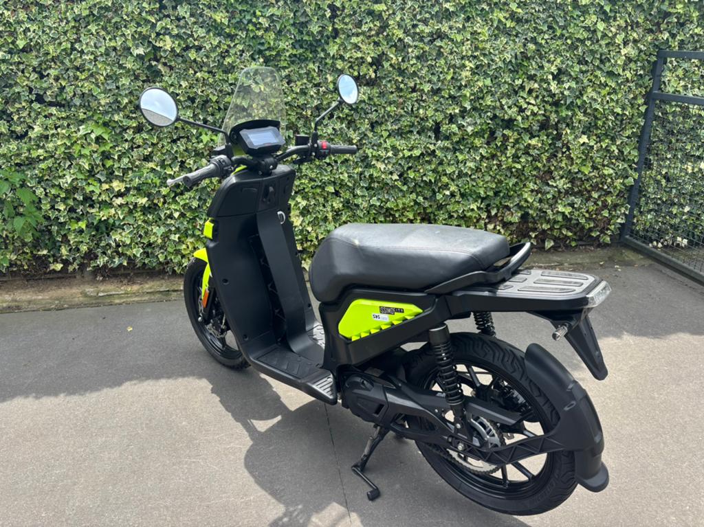 Issimo city  Fantic - elektrische scooter, Ophalen, Zo goed als nieuw