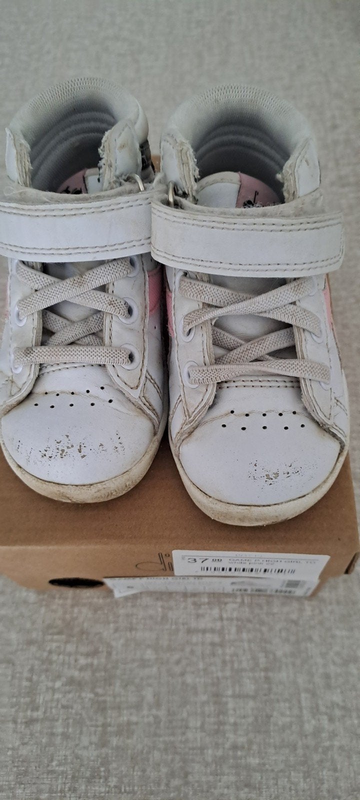 diadora sportschoenen maat22, Enlèvement
