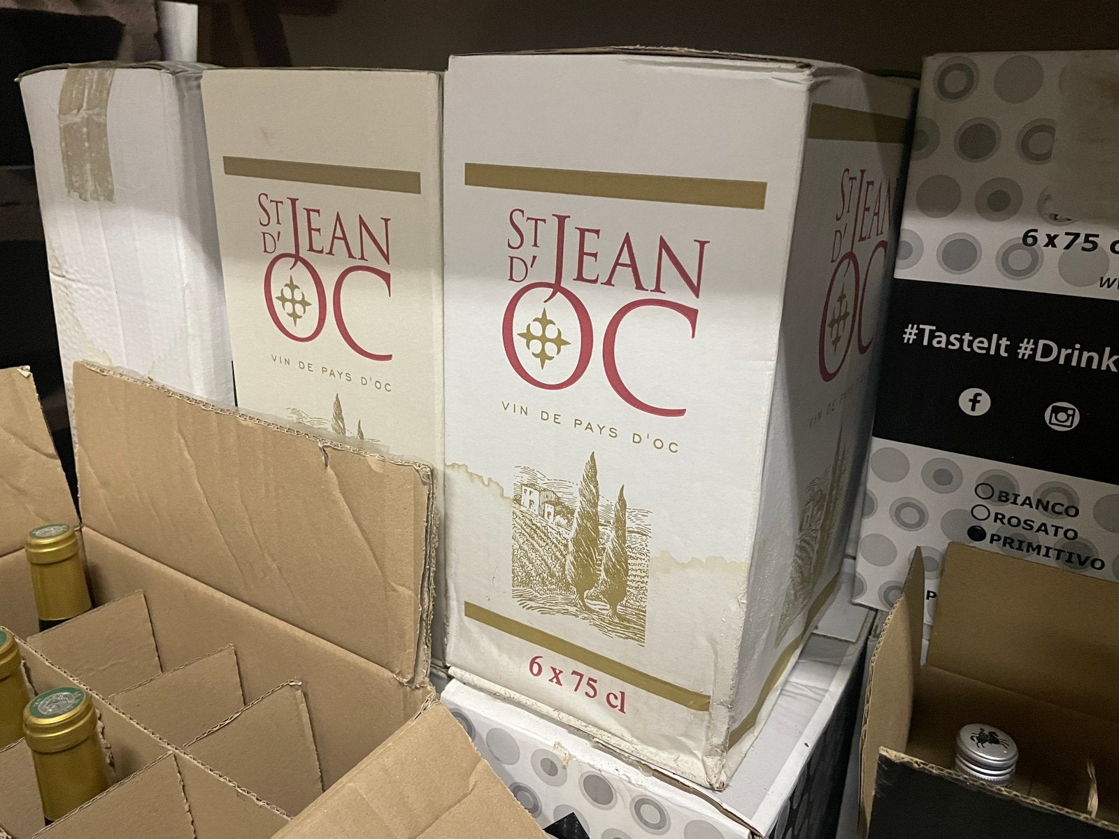 Oude wijnen uit overstock, Verzamelen, Wijnen, Ophalen