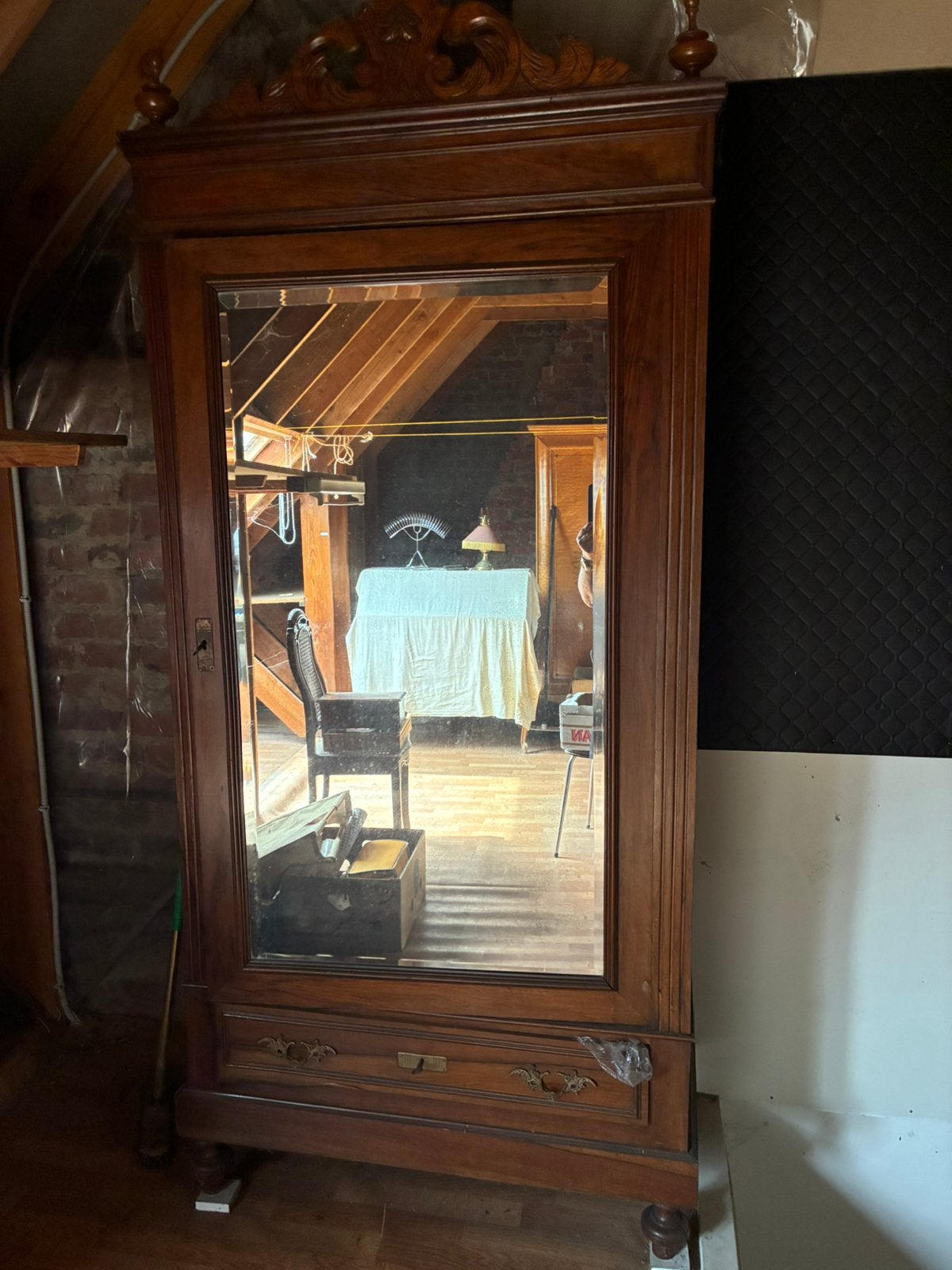 Armoire de vestiaire ancienne, Enlèvement