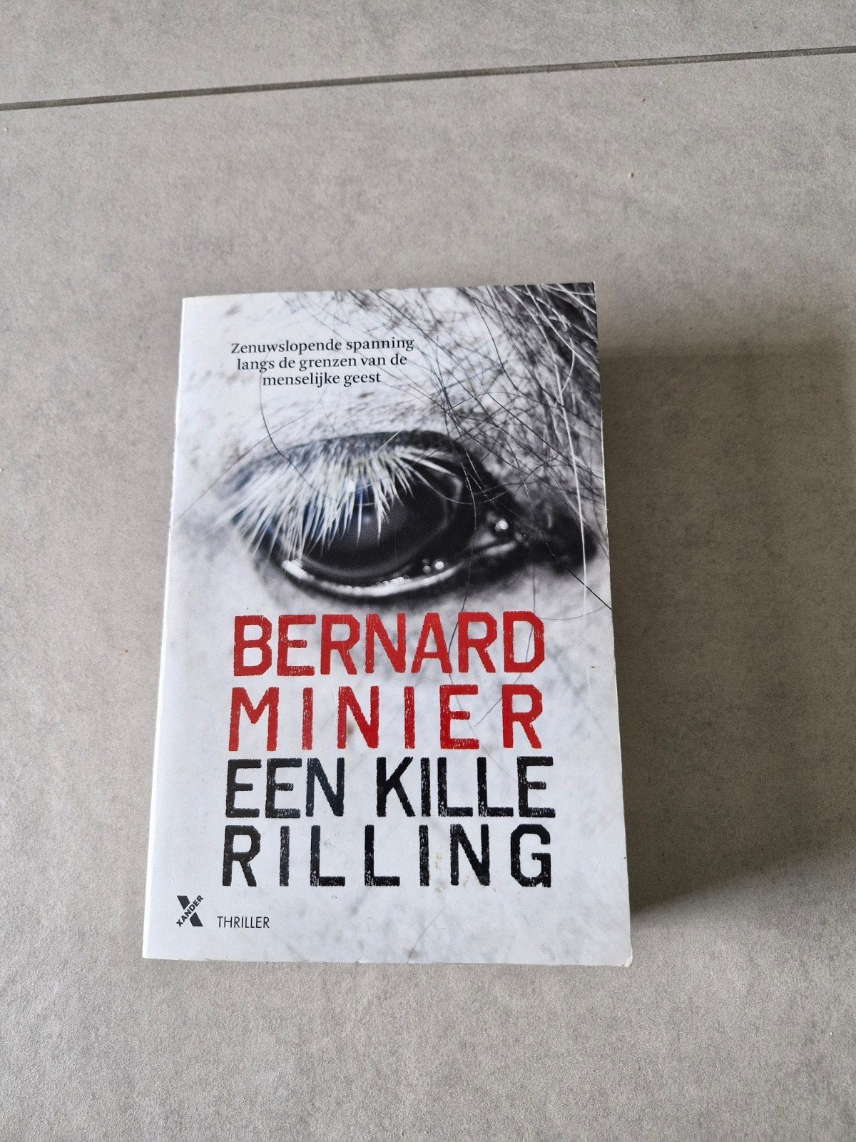 Een kille rilling - Bernard Minier, Gelezen, Europa overig, Bernard Minier, Verzenden