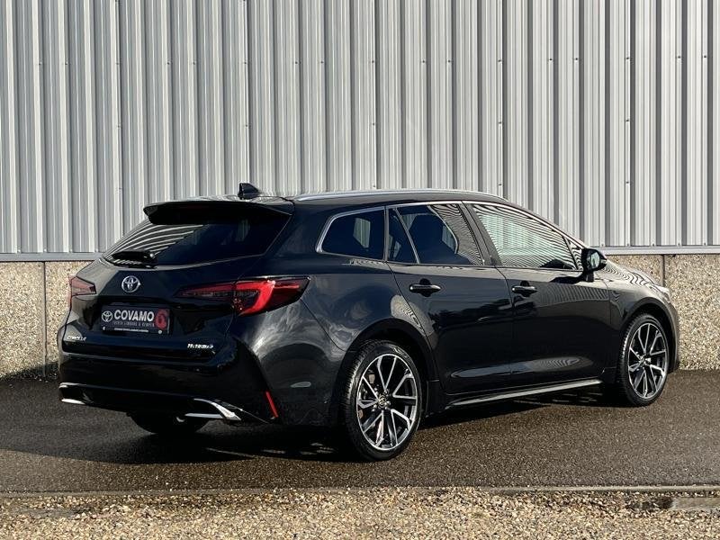 Toyota Corolla TS Premium / TREKHAAK !, Auto's, Automaat, 72 kW, Corolla, Zwart