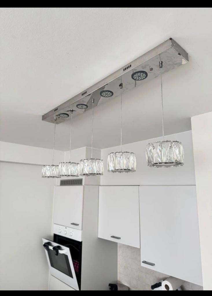 Lustre moderne – 4 tons de lumière, Maison & Meubles, Cuisine | Cuisines complètes, Comme neuf, Blanc, Enlèvement