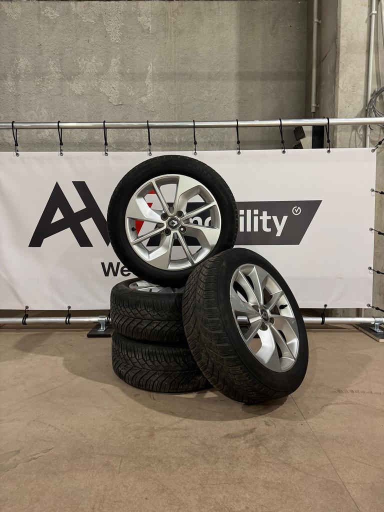 Complete winterset Renault Clio 195/55R16 4-6mm, Auto-onderdelen, Banden en Velgen, Ophalen, Gebruikt, -, Banden en Velgen