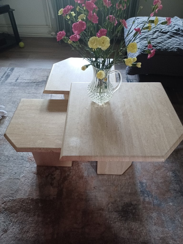 Trio salontafels/sidetables in travertin., Ophalen, Overige materialen, Gebruikt, Een tijdloze stijl, deze tafels passen zowat overal bij.
