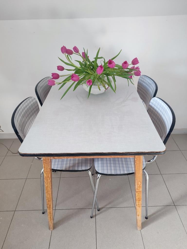 Formica tafel hout met 4 stoelen, Ophalen