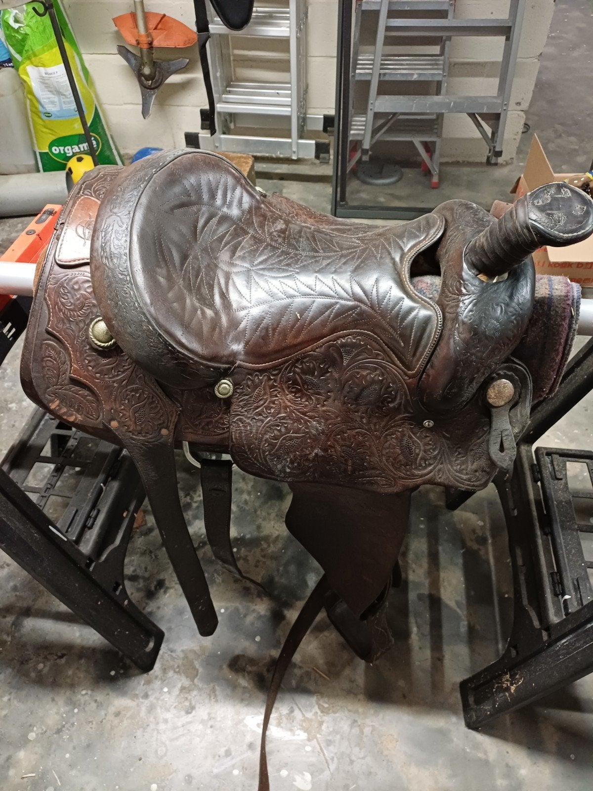 Longhorn westernzadel, Enlèvement