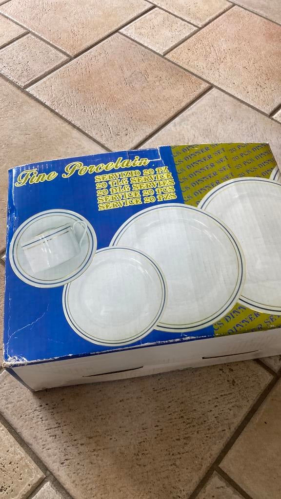 Set de vaisselle 20 pièces, Huis en Inrichting, Ophalen, Blond Amsterdam, Nieuw, Porselein
