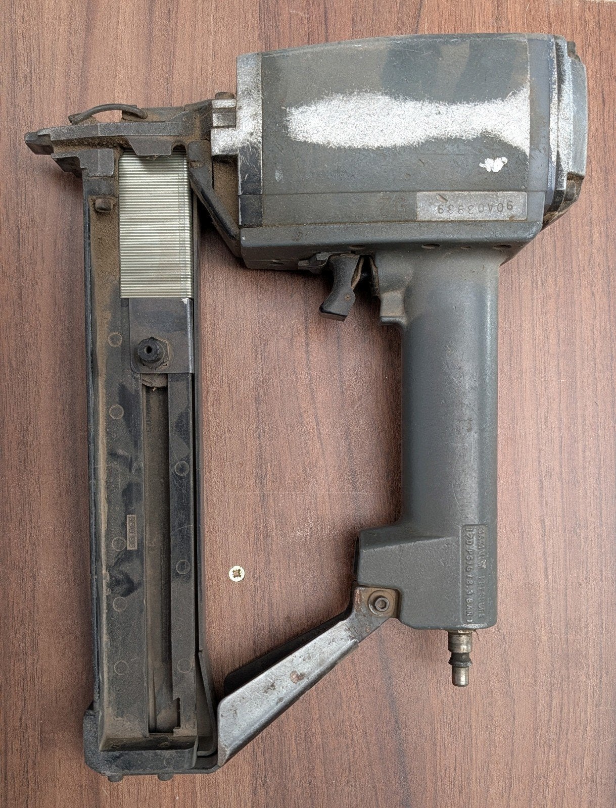 Senco tacker, Bricolage & Construction, Enlèvement, Utilisé, Cloueuse/agrafeuse, Autres marques