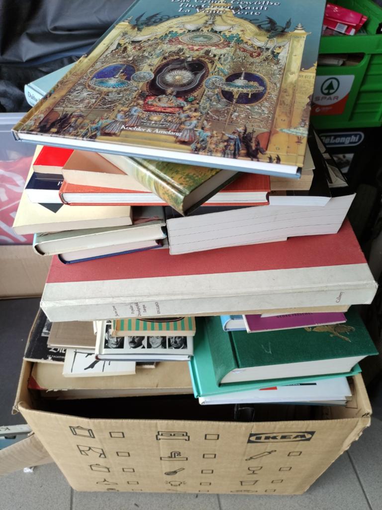 Groot lot DUITSTALIGE BOEKEN, Ophalen